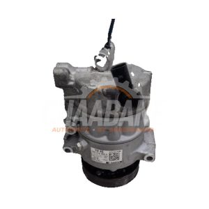 Pompe clim 5Q0816803E Skoda Octavia Combi (5EAC) 1.0 TSI 12V 2012 / 2020