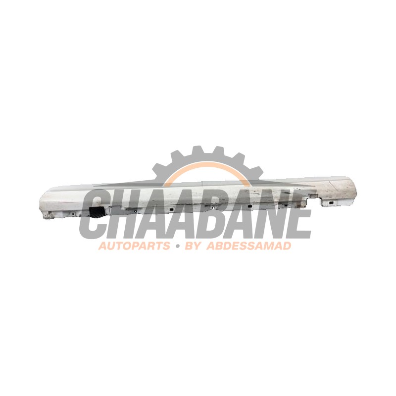 Jupe droite A1776908700 Mercedes B (W247) 2.0 B-200d