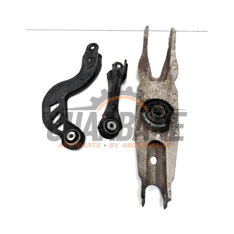 Bras de suspension haut arriere gauche A2463501006 Mercedes A-Klasse