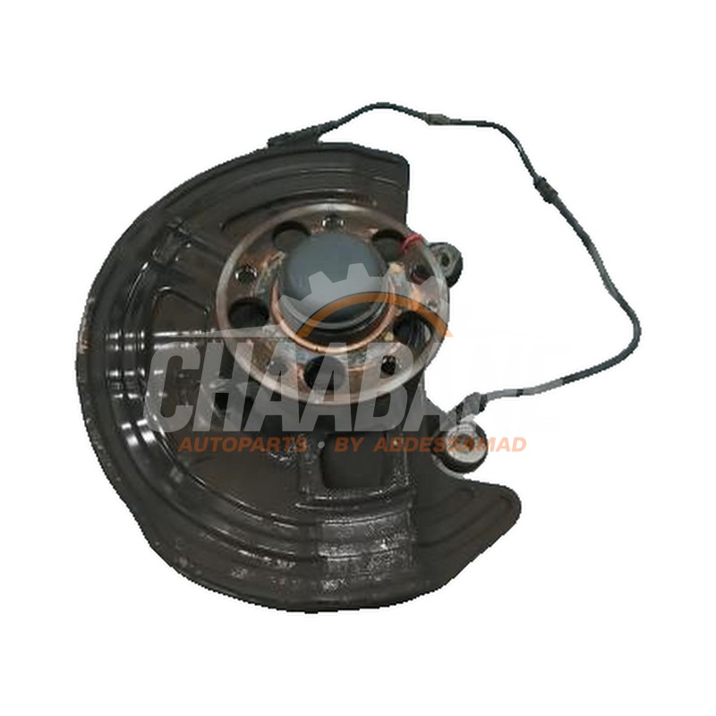 Fusee avant droit A2463320200 Mercedes CLA