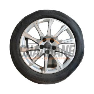 Kit jantes + pneumatiques 8W0601025C Audi A4 Avant (B9) 2.0 TDI Ultra 16V 2015