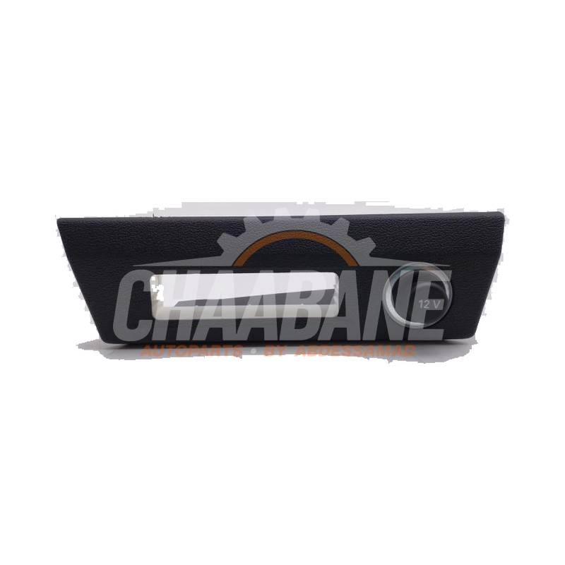 Prise 12 Volts 82B863617 Audi A1 Sportback (GBA) 1.0 25 TFSI 12V 2018