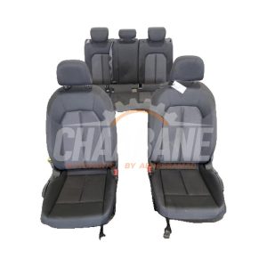 Kit revetement (complet) Audi A3 Limousine (8YS) 2.0 30 TDI 16V 2020