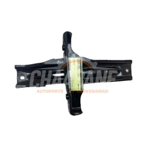 Support partie avant A2466200019 Mercedes A (W176) 1.8 A-180 CDI 16V Autom.