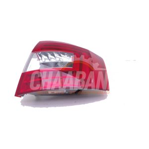 Feu arriere droit 5E9945112 Skoda Octavia Combi (5EAC) 1.4 TSI 16V G-TEC 2012 / 2020