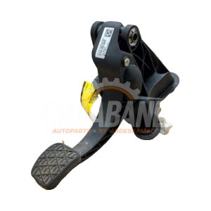 Pedale embrayage A2472900400 Mercedes A Limousine (177.1) 1.3 A-200 Turbo