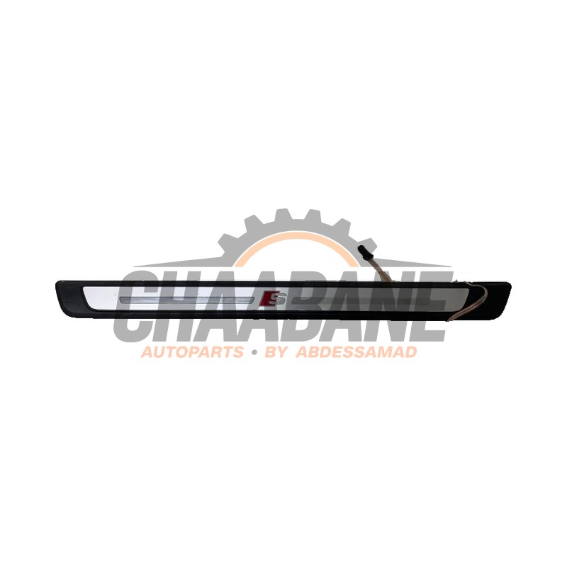 Marche-pied (list de couverture) gauche 8V4947417 Audi Q2 (GAB/GAG) 1.6 30 TDI 16V 2016