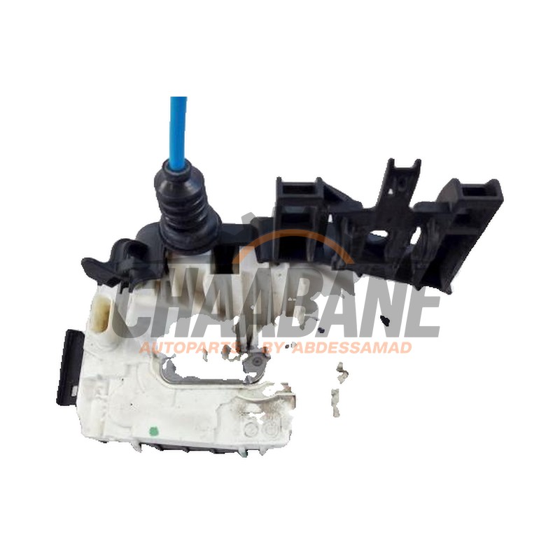 Serrure avant droite A1667200435 Mercedes A (W176) 1.8 A-200 CDI 16V