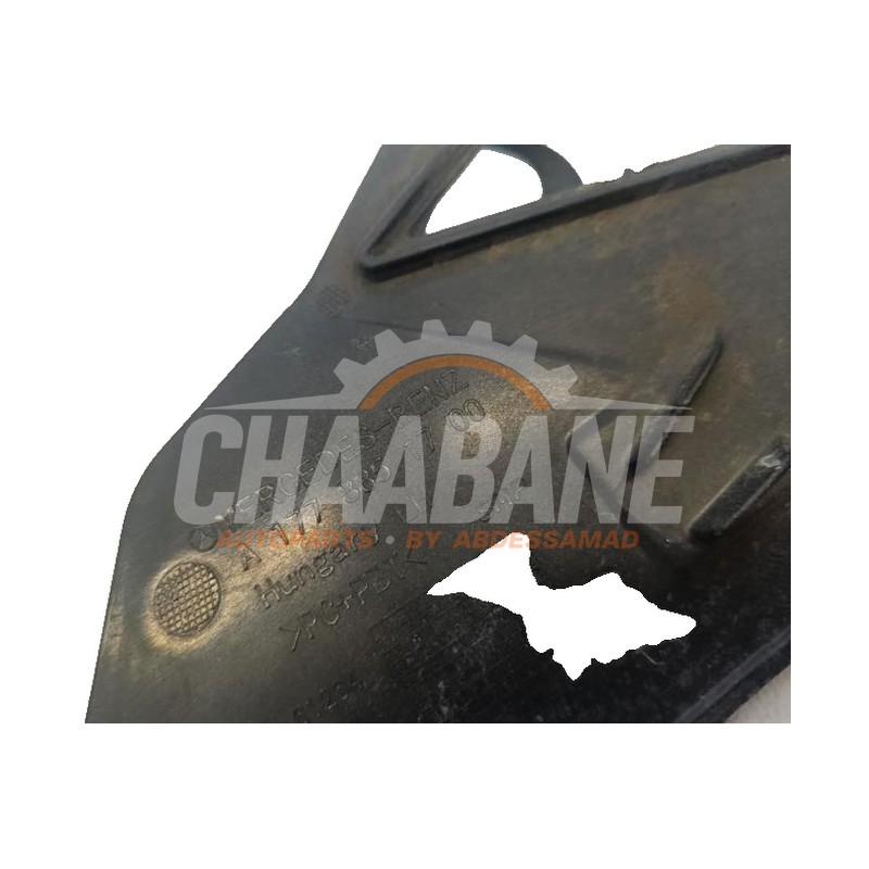 Pare-chocs grille A1778851700 Mercedes A (177.0) 1.3 A-200 Turbo 16V 4Matic