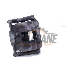 Etrier de frein avant gauche A0004216781 Mercedes GLA (156.9) 1.6 180 16V