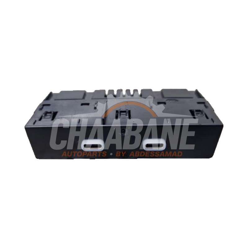 Connexion USB 657035736A Skoda Octavia Combi (NXAC) 1.5 TSI e-TEC 16V 2019