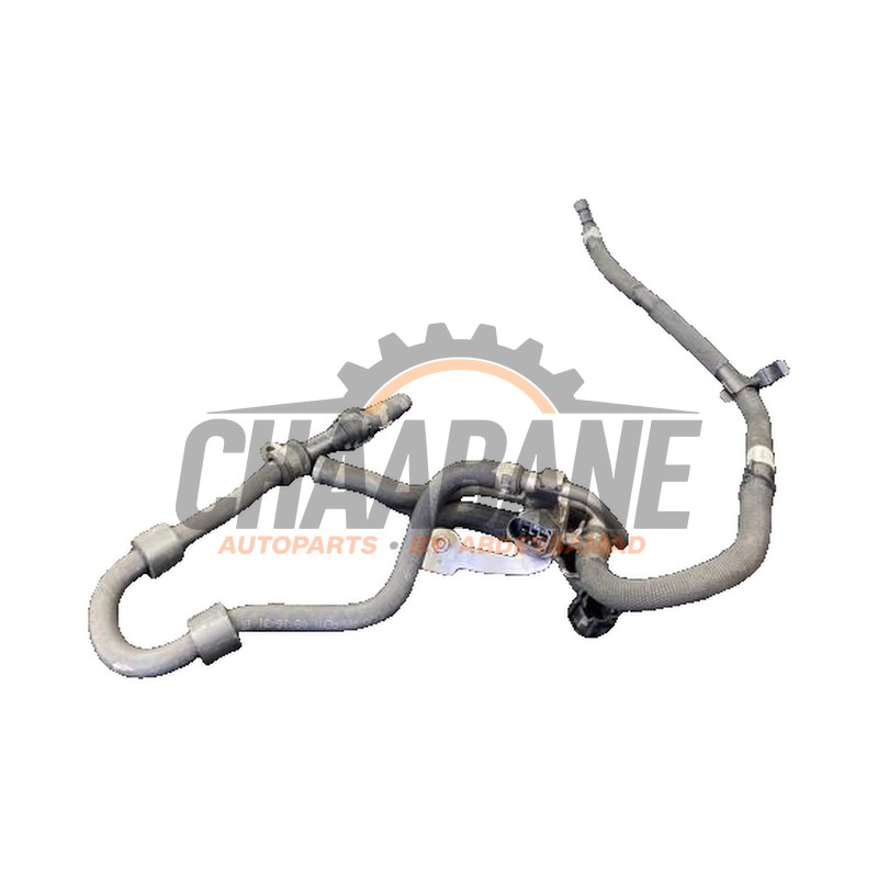 Tuyau (divers) 8V0201992A Audi RS 3 Sportback (8VA/8VF) 2.5 TFSI 20V Quattro 2015 / 2020