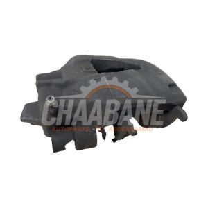 Etrier de frein (pince) avant droit Skoda Rapid 1.2 TSI 16V 2012 / 2022