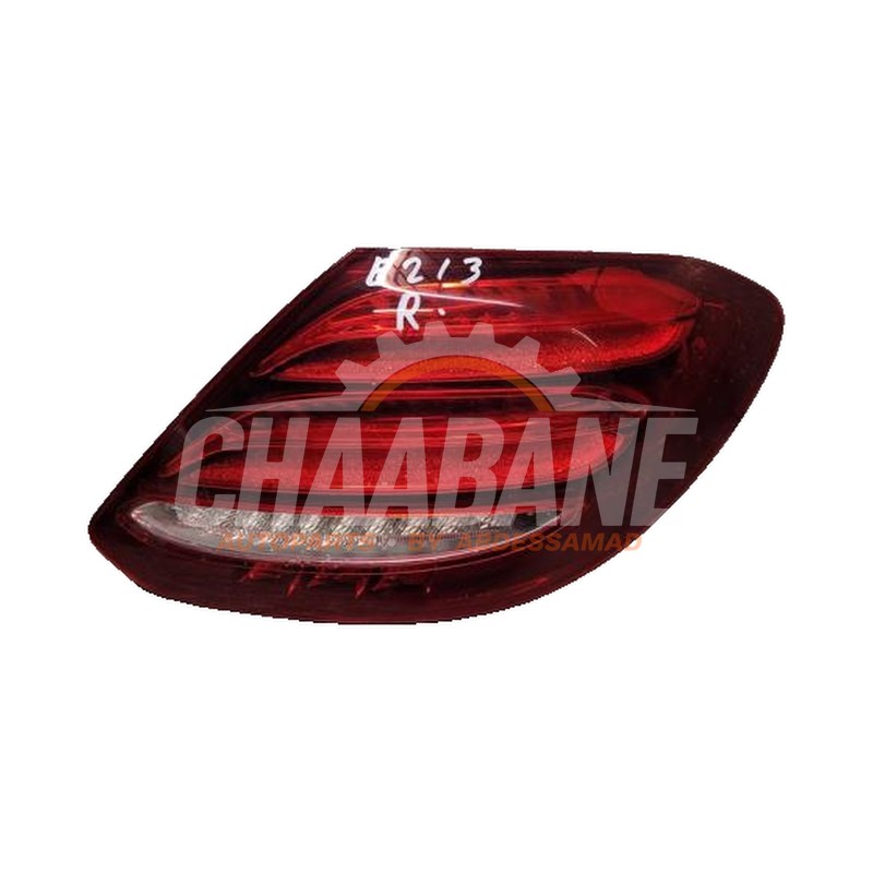 Feu arriere secondaire droit A2139068000 Mercedes E (W213) E-220d 2.0 Turbo 16V