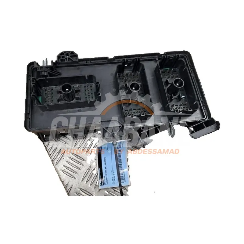 Fusible M8D214A073AA Landrover Discovery Sport (LC) 2.0 P200 MHEV 16V AWD
