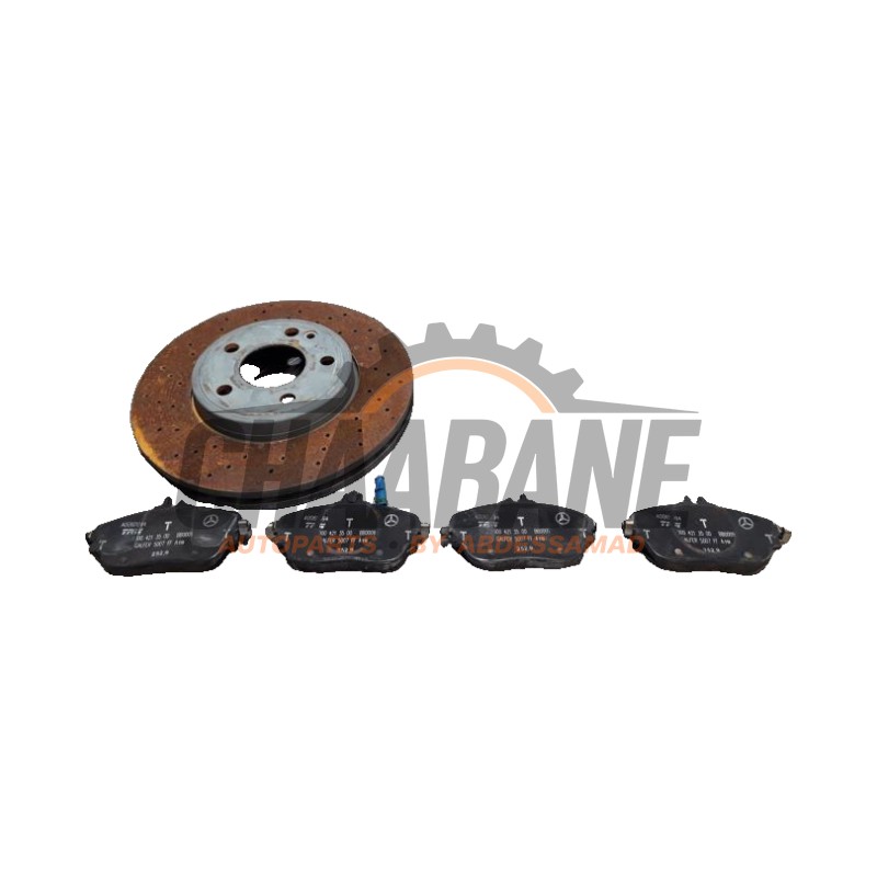 Ensemble de frein complete avant A006D094 Mercedes GLA (156.9) 1.6 180 16V