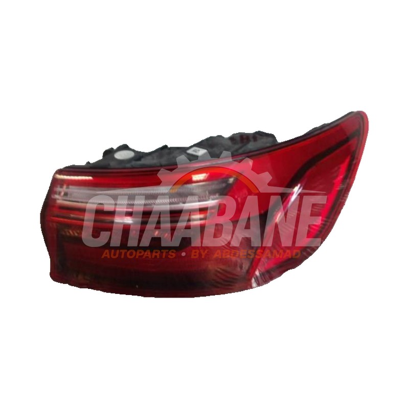 Feu arriere secondaire gauche 8W5945070AA Audi A4 (B9) 3.0 50 TDI V6 24V Quattro 2015