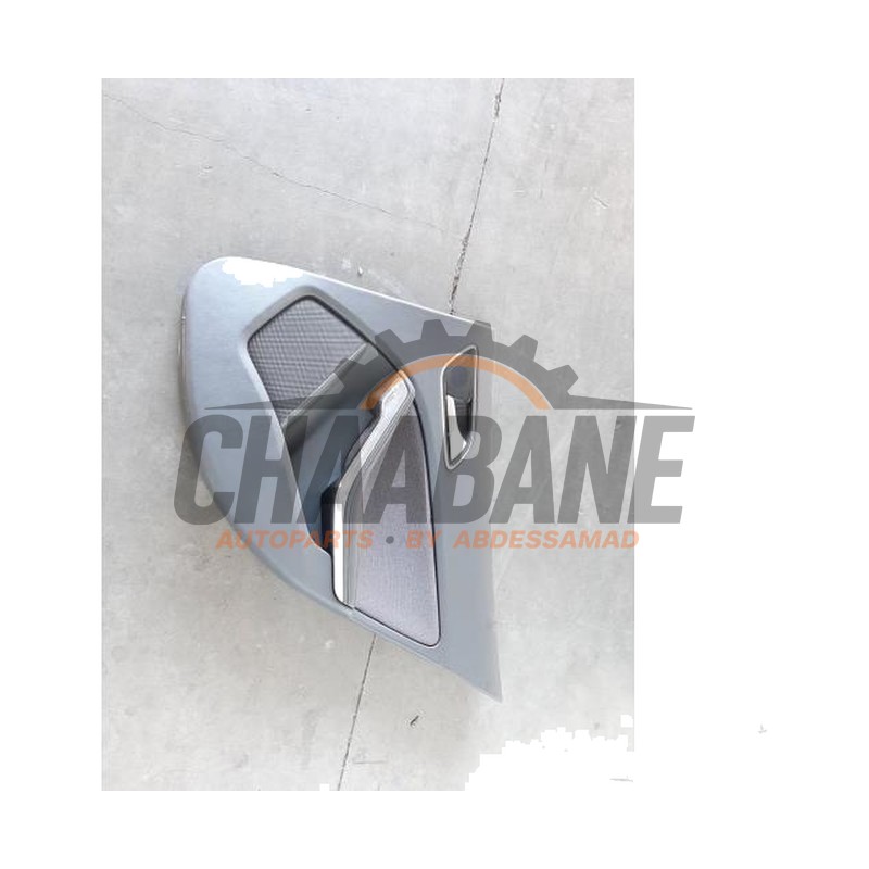 Revetement portiere haut 4portes arriere droite A1567301800 Mercedes GLA (156.9) 2.2 200 CDI, d 16V