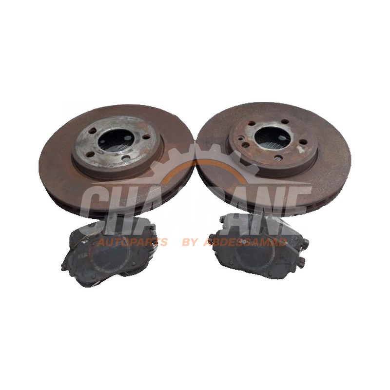 Disque + plaquette de frein avant A2464212512 Mercedes GLA (156.9) 2.2 200 CDI, d 16V