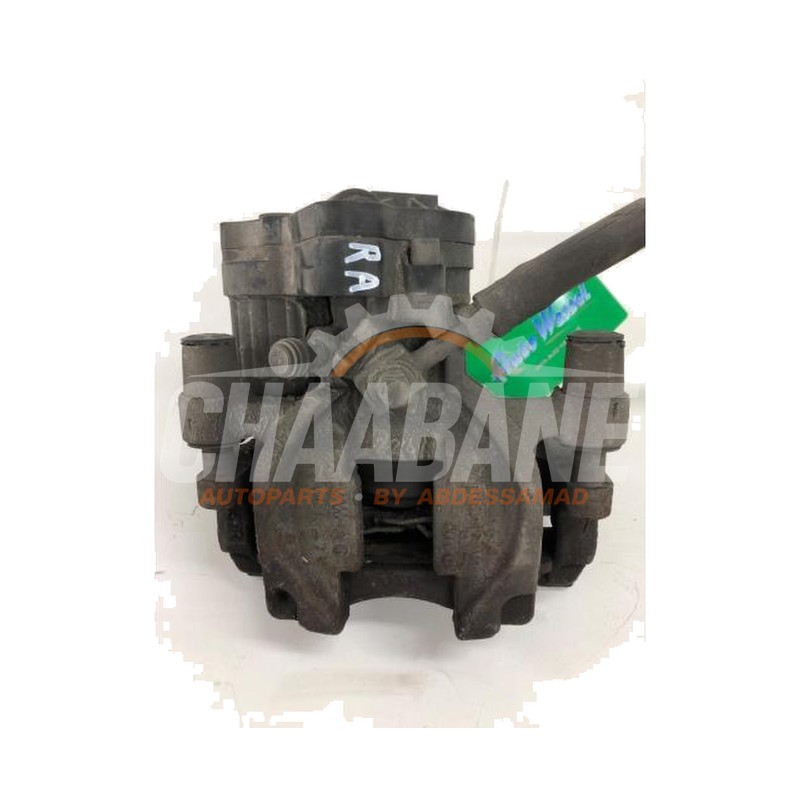 Etrier de frein (pince) arriere droit 8V0615424D Audi Q2 (GAB/GAG) 1.4 TFSI 16V 2016