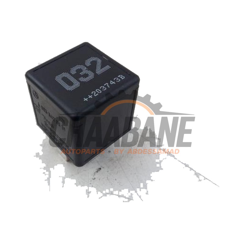Relais A0035420819 Mercedes C (W205) C-300de 2.0 Turbo 16V