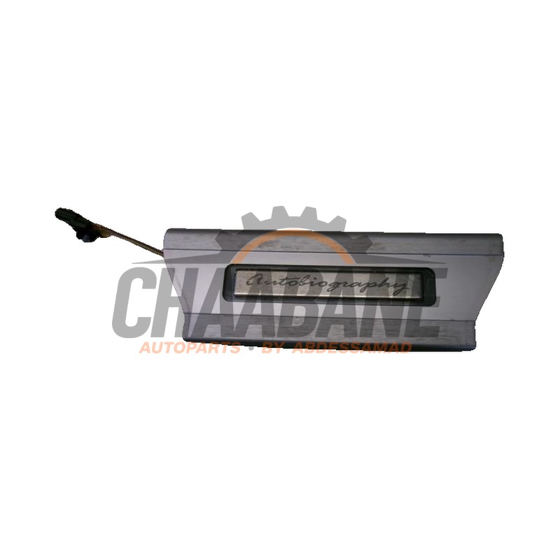 Marche-pied (list de couverture) gauche LR138886 Landrover Range Rover IV (LG) 3.0 TDV6 24V