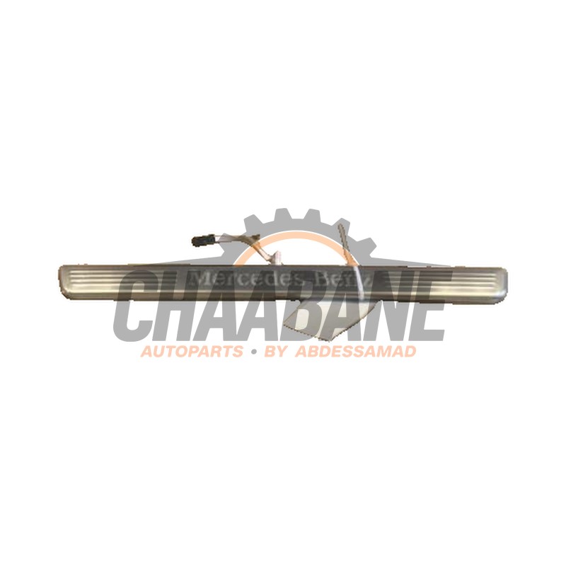 Eclairage dembarquement A1186807500 Mercedes EQA (N243) 250 67 kWh