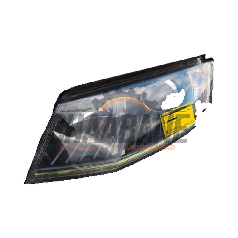 Phare gauche 5E1941017B Skoda Octavia Combi (5EAC) 1.4 TSI 16V 2012 / 2020