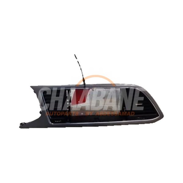 Cadre radio 5F1858061 Seat Leon ST (5FF) 1.4 TSI ACT 16V 2012 / 2020