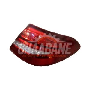 Feu arriere droit A2059065200 Mercedes C Estate (S205) C-180 BlueTEC, C-180 d 1.6 16V