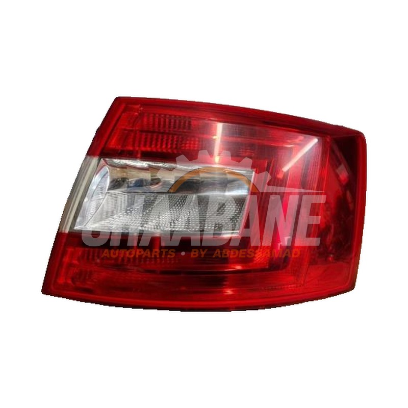 Feu arriere secondaire droit 1841402 Skoda Octavia (5EAA) 1.2 TSI 16V 2012 / 2020