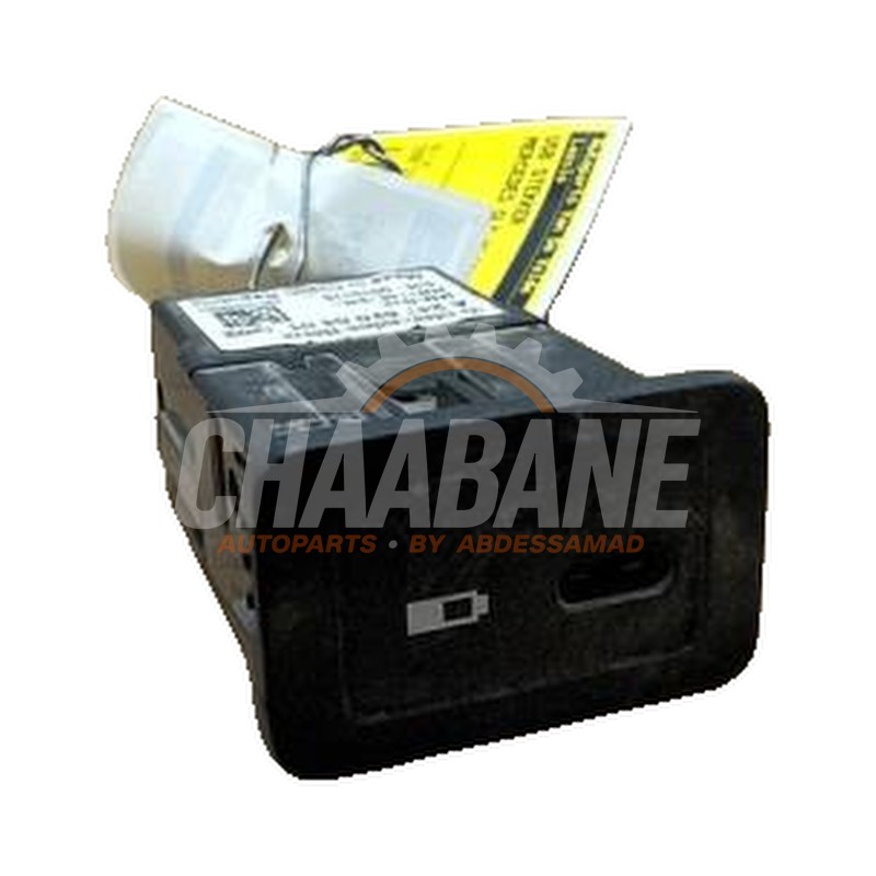Prise USB A2478200401 Mercedes GLC (X253) 2.0 300 16V 4-Matic