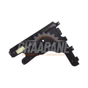 Plaque de protection sol 5QA825102 Volkswagen Touran (5T1) 2.0 TDI 110 2015