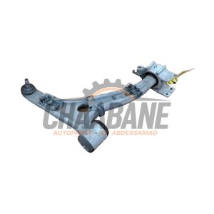 Bras de suspension avant droit A2463330400 Mercedes A (W176) 1.6 A-180 16V