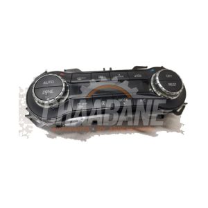 Panneau de commandes chauffage A2469000715 Mercedes GLA (156.9) 2.0 250 Turbo 16V