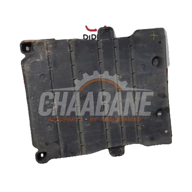 Plaque de protection moteur 5Q0825230 Skoda Superb (3V3) 2.0 TDI 2015 / 2024