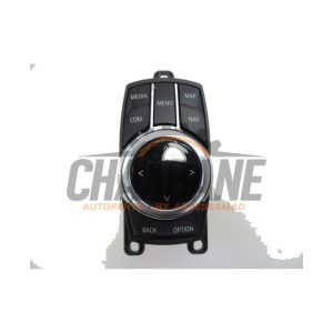 Panneau de commandes navigation 65826992827 BMW 2 serie Active Tourer (F45) 218d 2.0 TwinPower Turbo 16V 2013 / 2021