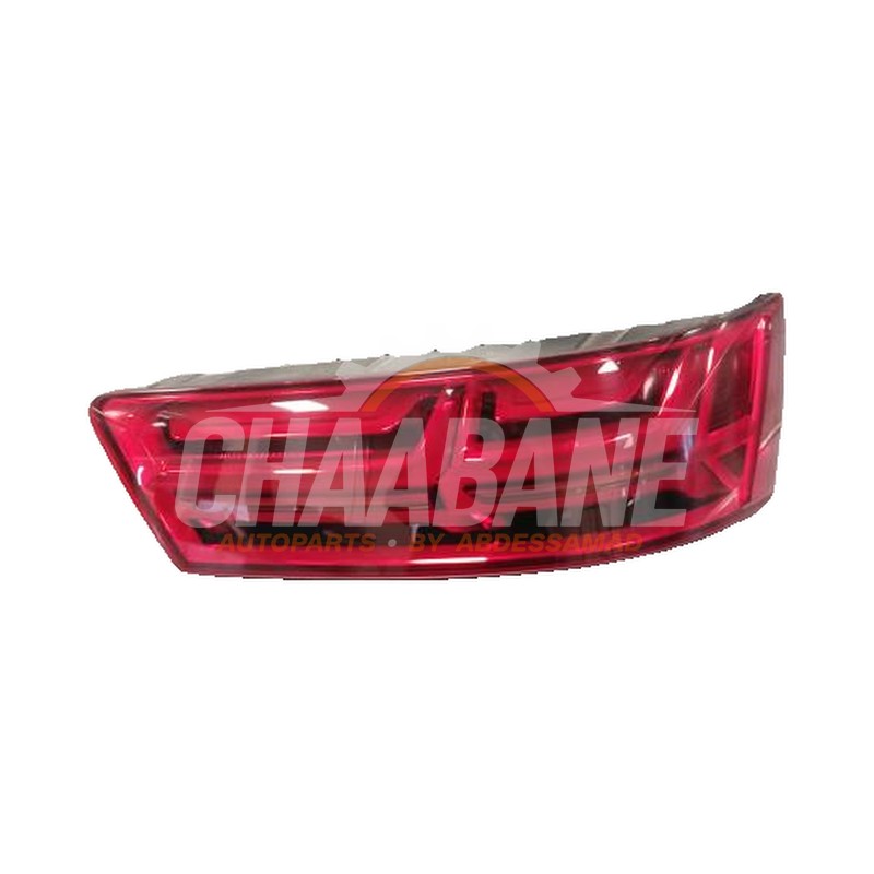 Feu arriere droit 4M0945094E Audi Q7 2015