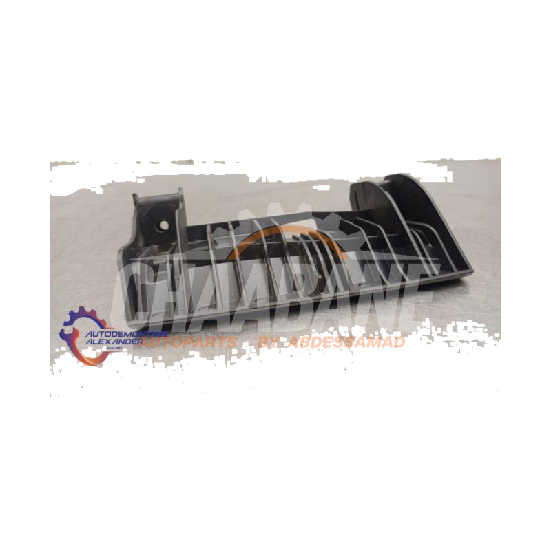 Cadre phare droit R1301336178 BMW 2 serie Active Tourer (F45) 216i 1.5 TwinPower Turbo 12V 2013 / 2021