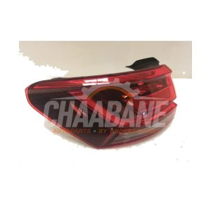 Feu arriere secondaire gauche 760945095 Volkswagen Touareg 3.0 TDI V6 24V 2017