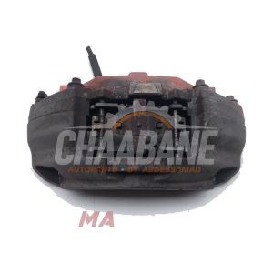 Etrier de frein avant gauche A0114219798 Mercedes C-Klasse AMG (W205) C-43 AMG 3.0 V6 24V Turbo 4-Matic