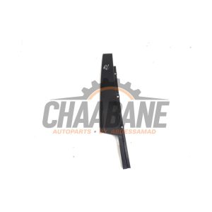 Moulure exterieure Style B 4G0837902A Audi RS 6 Avant (C7) 4.0 V8 TFSI 32V 2013 / 2018