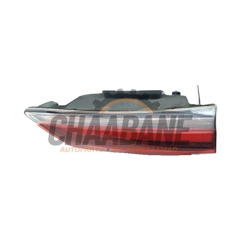 Feu arriere gauche 606732701 Skoda Karoq 1.5 TSI 16V 2017