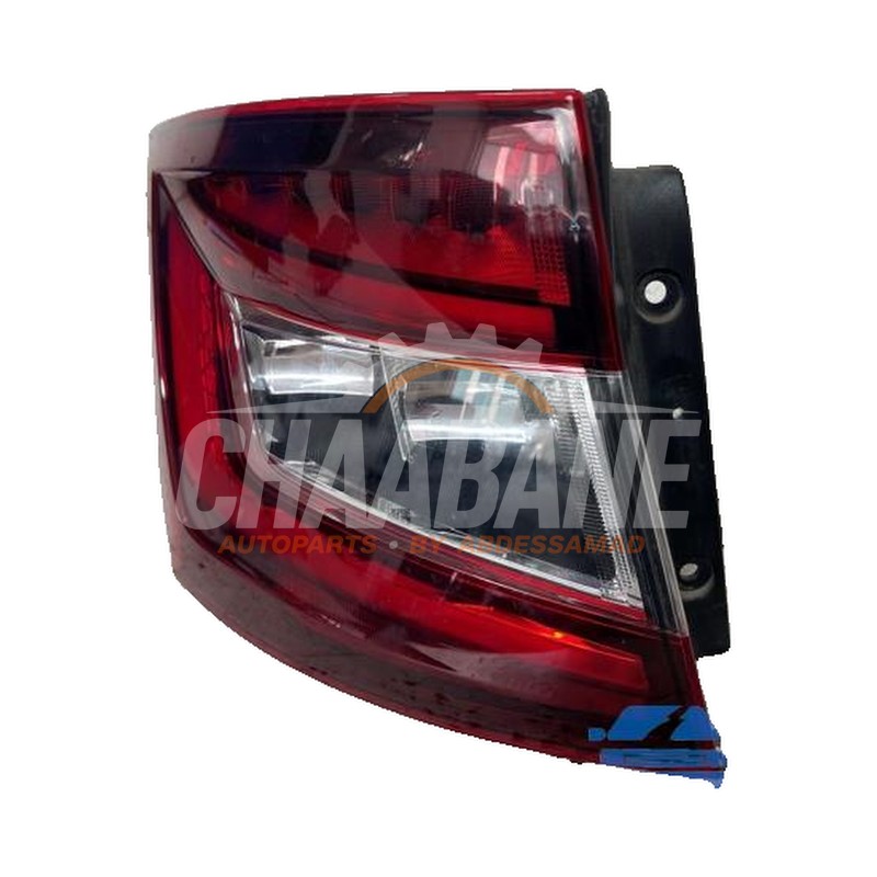 Feu arriere gauche 6V9945207 Skoda Fabia III Combi (NJ5) 1.0 TSI 12V 2014 / 2022