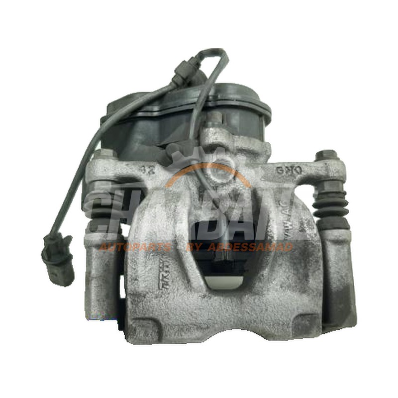 Etrier de frein avant droit 8W0615108D Audi A4 2015