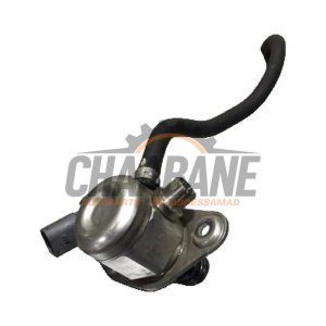 Pompe essence A2700700501 Mercedes A (W176) 1.6 A-180 16V