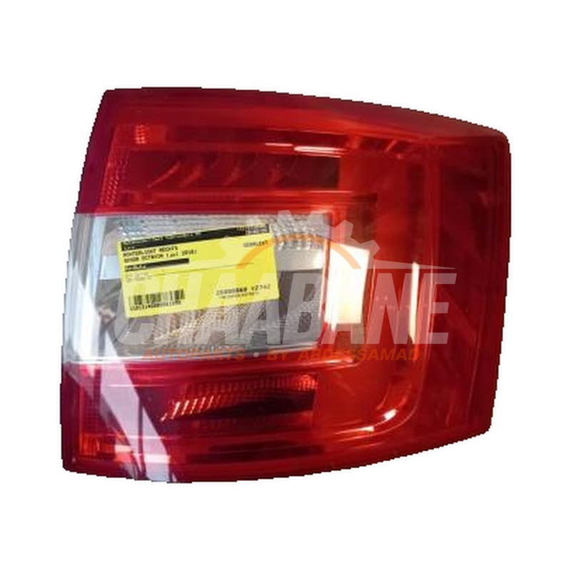 Feu arriere droit 5E9945096B Skoda Octavia 2012 / 2020