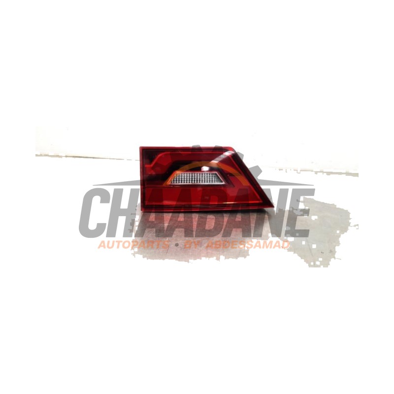 Feu arriere secondaire droit J9C313192CC Jaguar E-Pace 2.0 D 150 16V