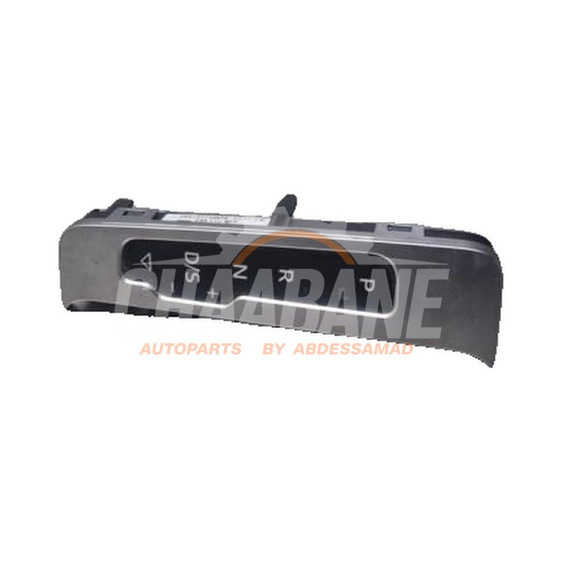 Commodo 81B713463 Audi Q2 (GAB/GAG) 1.0 TFSI 12V 2016