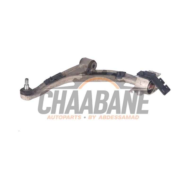 Bielle de reaction avant gauche A2463304700 Mercedes CLA